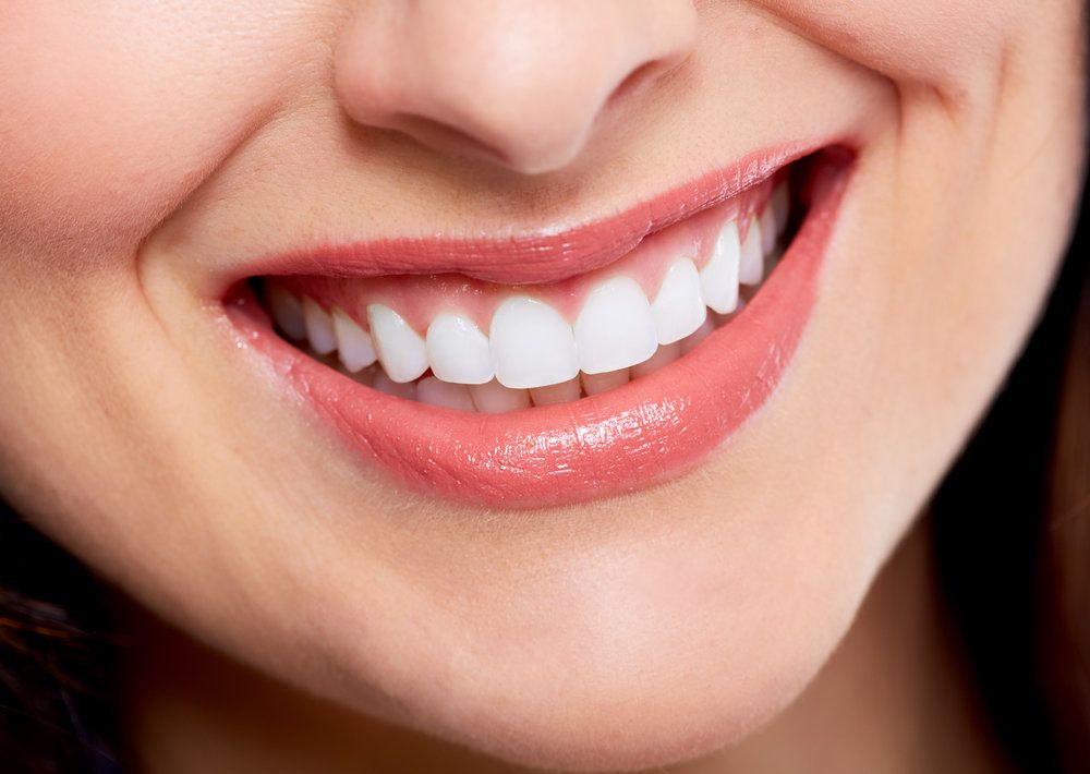 Smile Makeover Treatment Clinic near Gangapur Road Nashik – Care 32 Dental